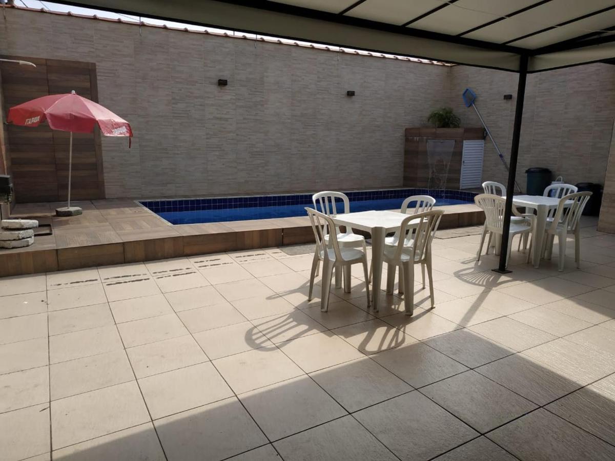 Casa Com Piscina Aquecida E Churrasqueira Em Grande * Praia Grande (Santos)